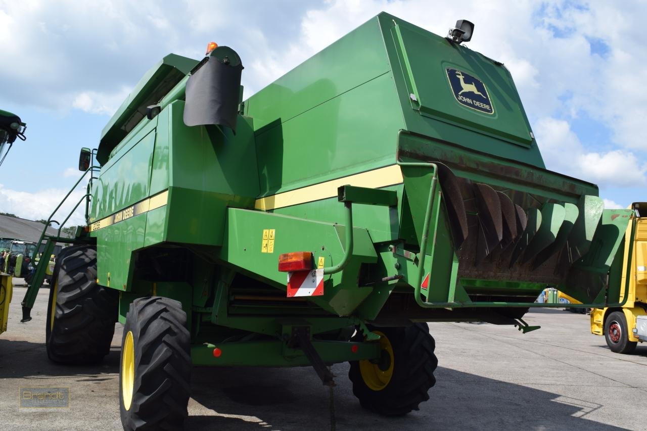 Mähdrescher du type John Deere 2056, Gebrauchtmaschine en Oyten (Photo 5)
