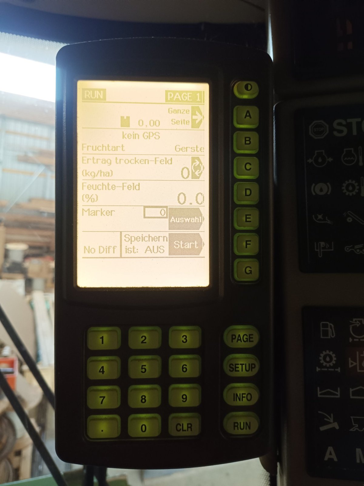 Mähdrescher del tipo John Deere 2266 HM, Gebrauchtmaschine In Neresheim (Immagine 5)