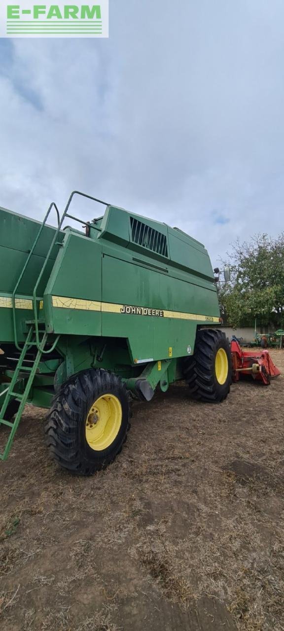 Mähdrescher du type John Deere 2266, Gebrauchtmaschine en Hamburg (Photo 3)