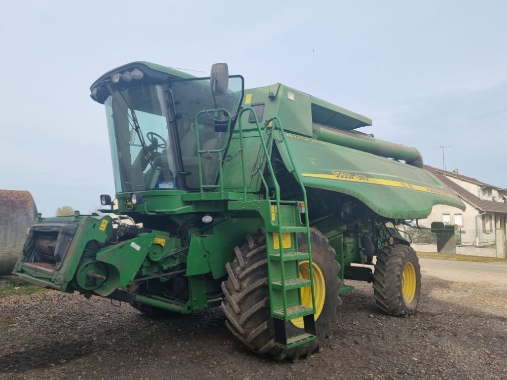 Mähdrescher a típus John Deere 9560 STS, Gebrauchtmaschine ekkor: FRESNAY LE COMTE (Kép 1)