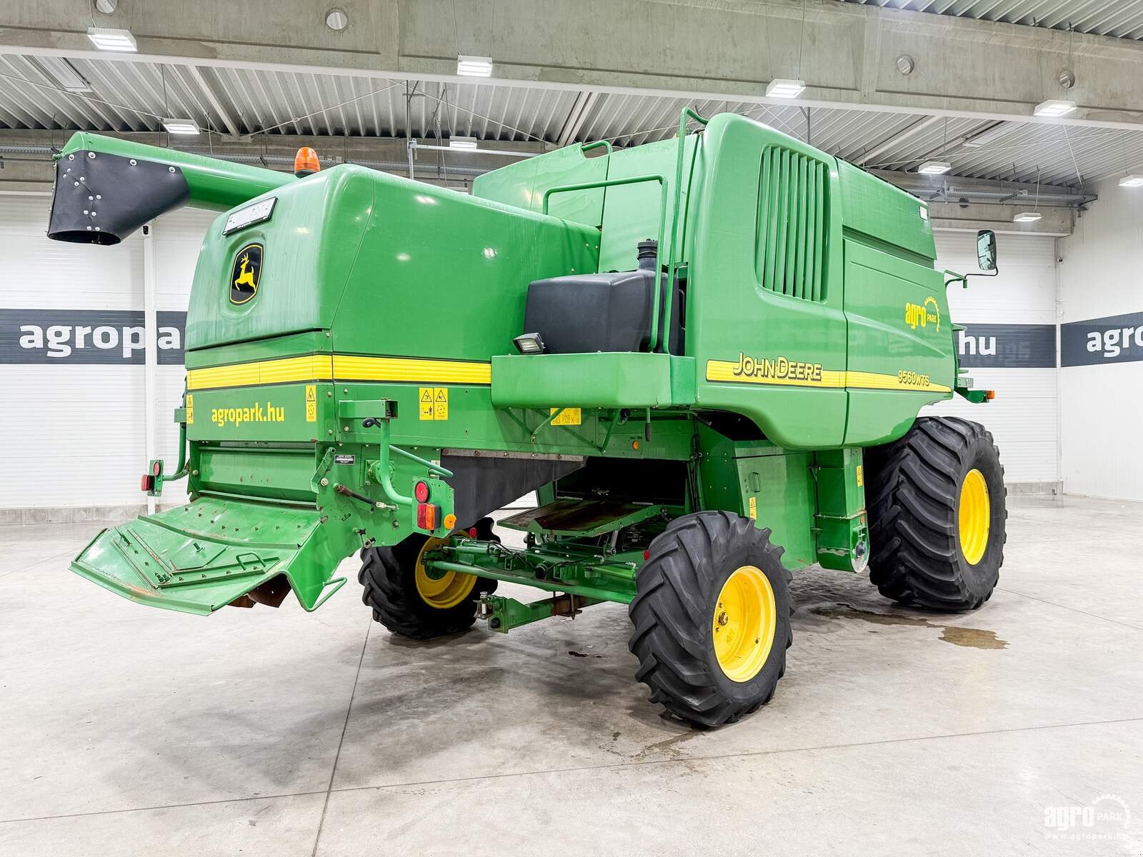 Mähdrescher от тип John Deere 9560 WTS, Gebrauchtmaschine в Csengele (Снимка 4)