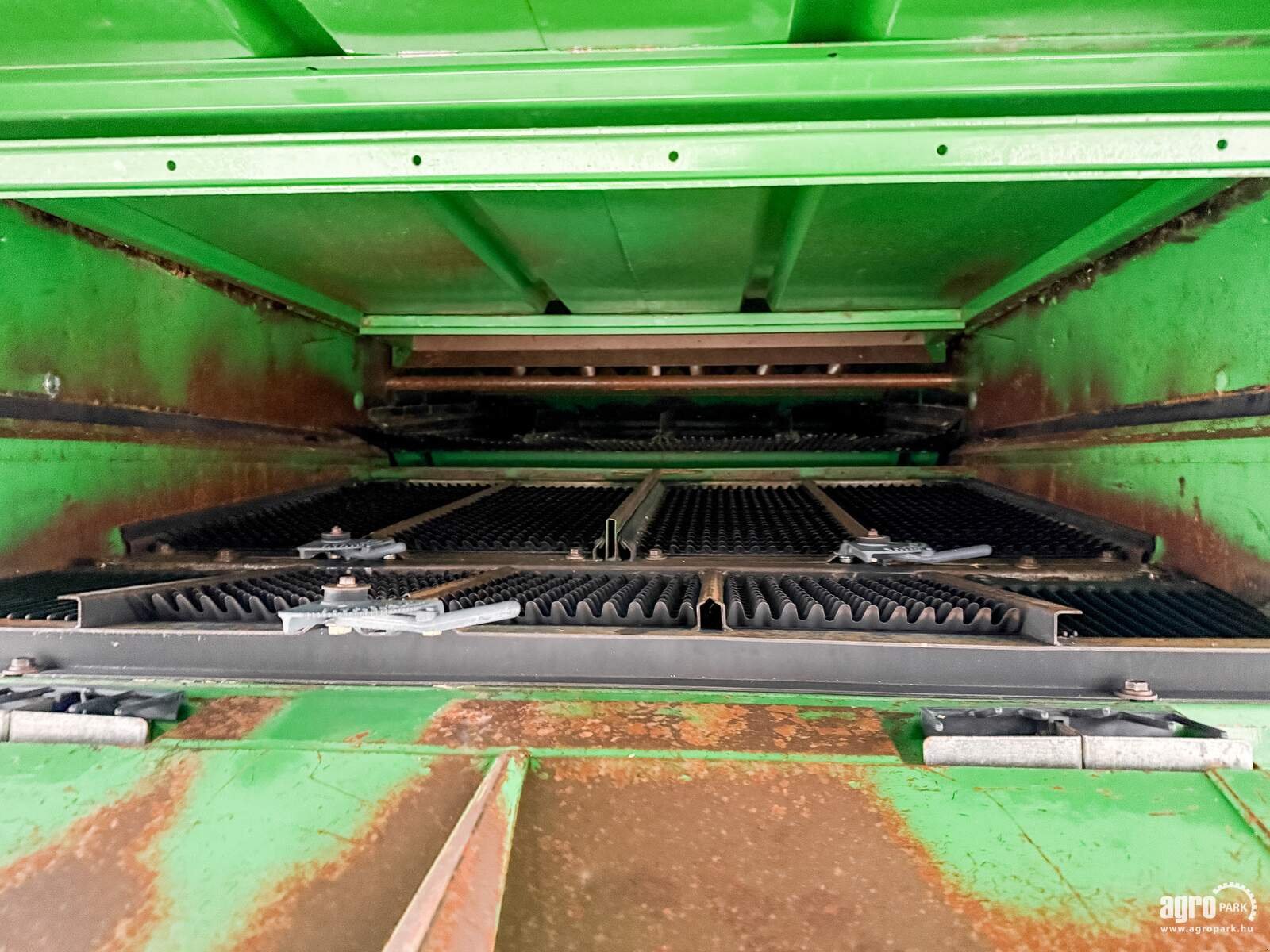 Mähdrescher от тип John Deere 9560 WTS, Gebrauchtmaschine в Csengele (Снимка 8)