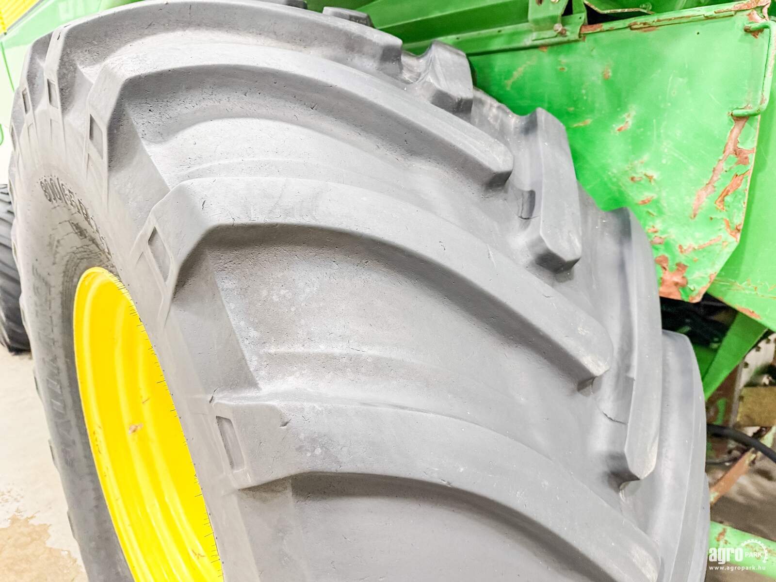 Mähdrescher от тип John Deere 9560 WTS, Gebrauchtmaschine в Csengele (Снимка 17)