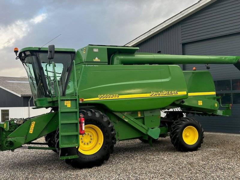 Mähdrescher типа John Deere 9560 WTS, Gebrauchtmaschine в Thorsø (Фотография 1)