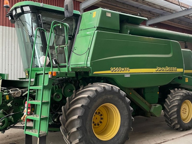 Mähdrescher типа John Deere 9560 WTS, Gebrauchtmaschine в Hårlev (Фотография 1)