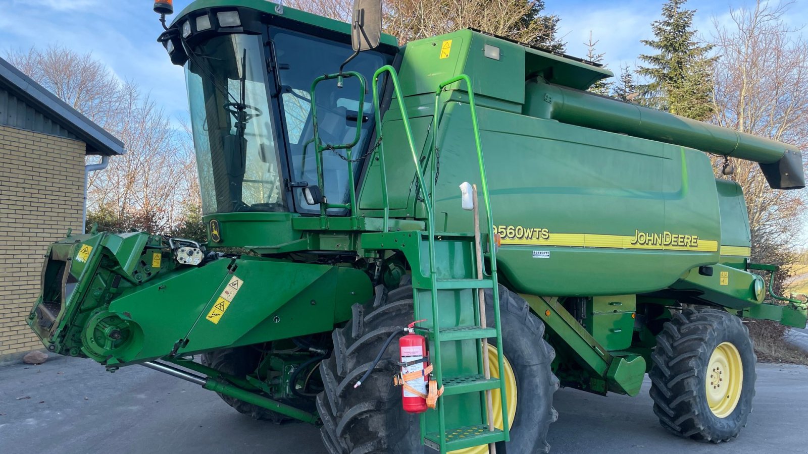 Mähdrescher van het type John Deere 9560 WTS, Gebrauchtmaschine in Hårlev (Foto 1)