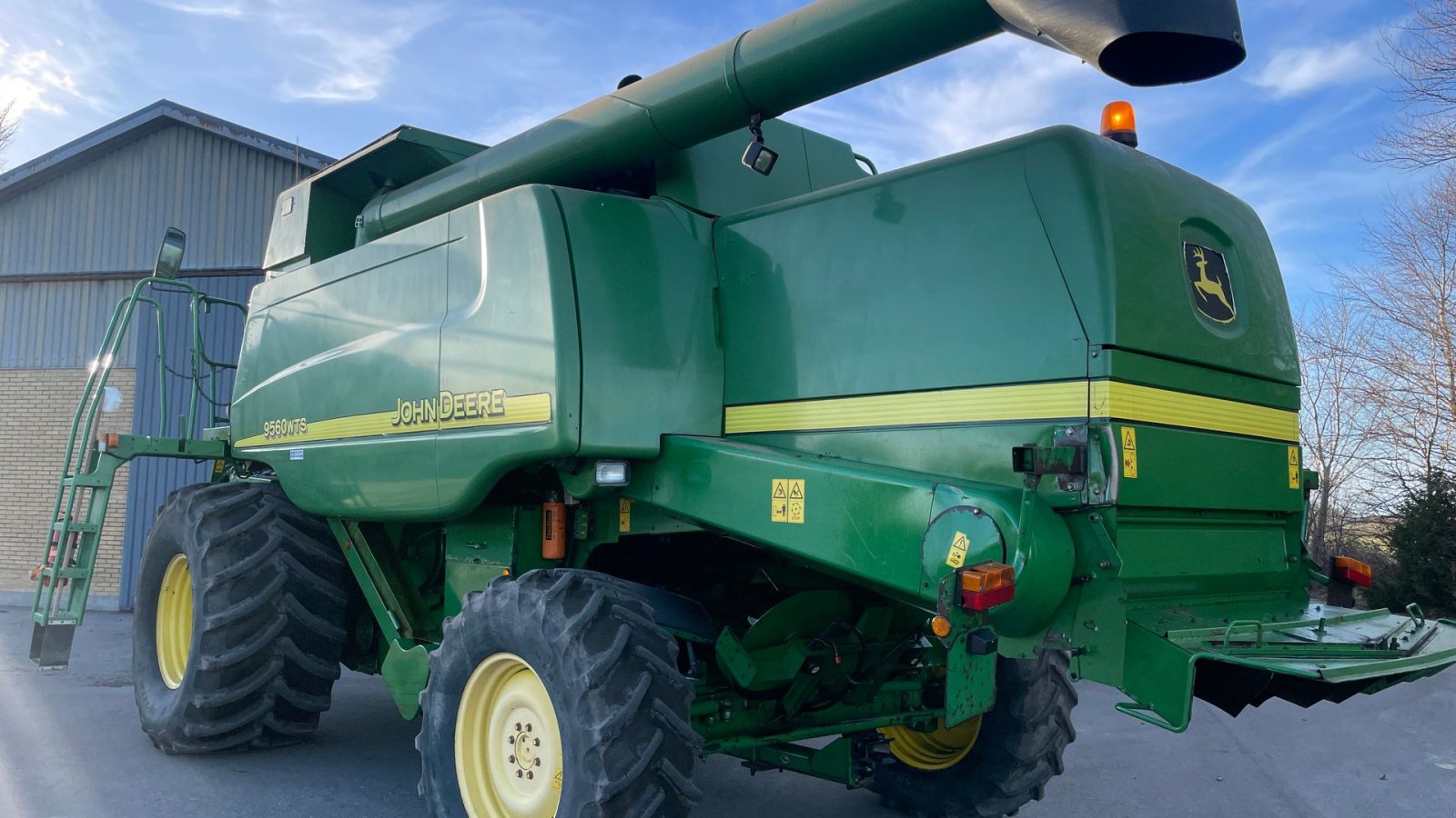 Mähdrescher типа John Deere 9560 WTS, Gebrauchtmaschine в Hårlev (Фотография 3)
