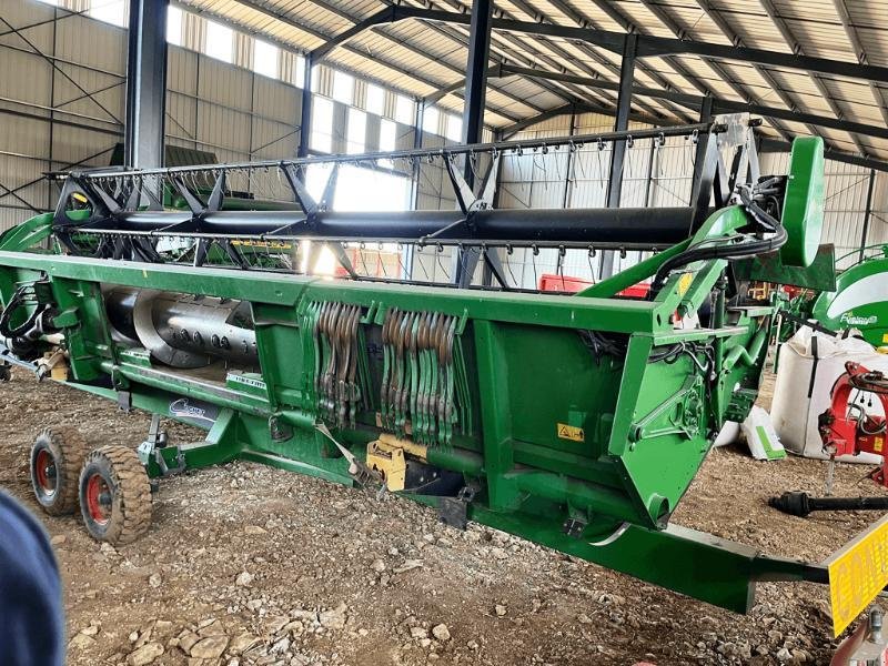Mähdrescher типа John Deere 9560i STS, Gebrauchtmaschine в SAINT-GERMAIN DU PUY (Фотография 10)
