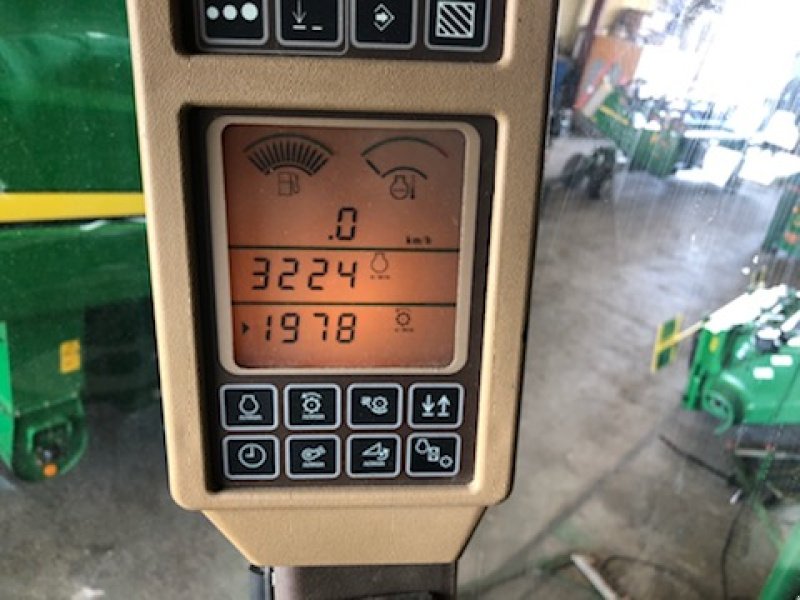 Mähdrescher of the type John Deere 9640 HM, Gebrauchtmaschine in STENAY (Picture 6)