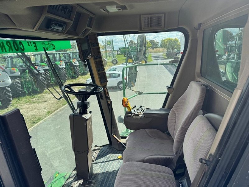 Mähdrescher typu John Deere 9640 WTS, Gebrauchtmaschine v PITHIVIERS Cedex (Obrázek 9)