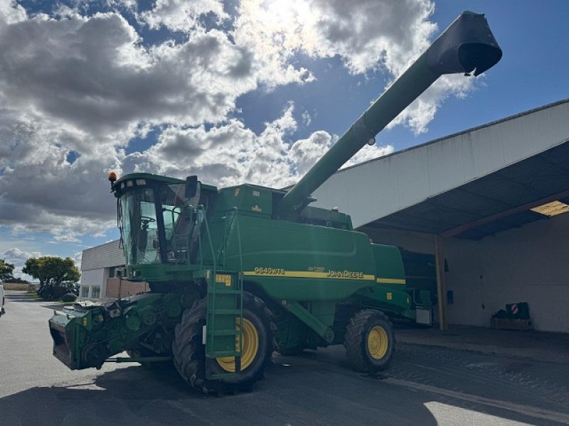 Mähdrescher typu John Deere 9640 WTS, Gebrauchtmaschine v PITHIVIERS Cedex (Obrázek 1)