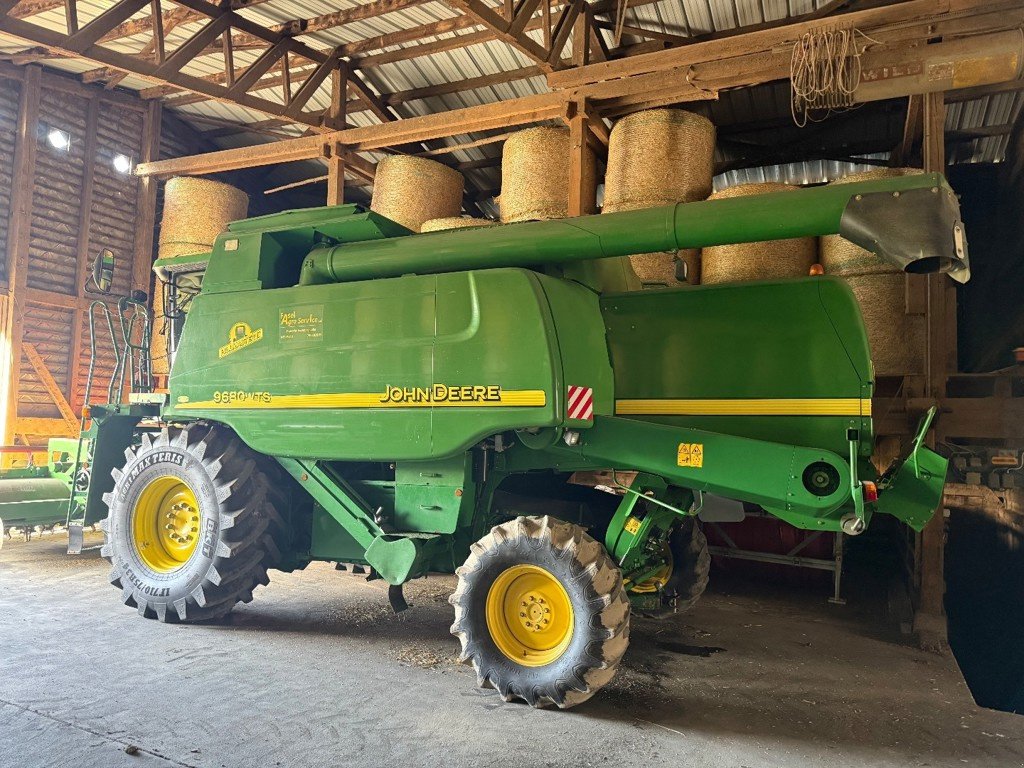 Mähdrescher des Typs John Deere 9680 WTS HM, Gebrauchtmaschine in Murist (Bild 3)