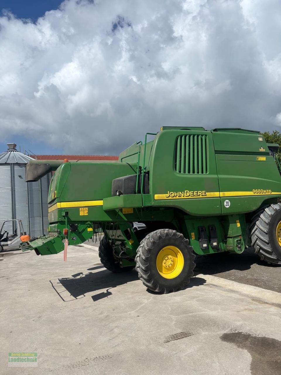 Mähdrescher του τύπου John Deere 9680 WTS, Gebrauchtmaschine σε Büren (Φωτογραφία 3)