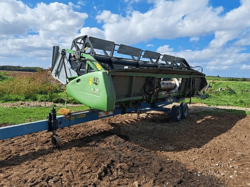 Mähdrescher typu John Deere 9780i CTS, Gebrauchtmaschine v PITHIVIERS Cedex (Obrázek 8)