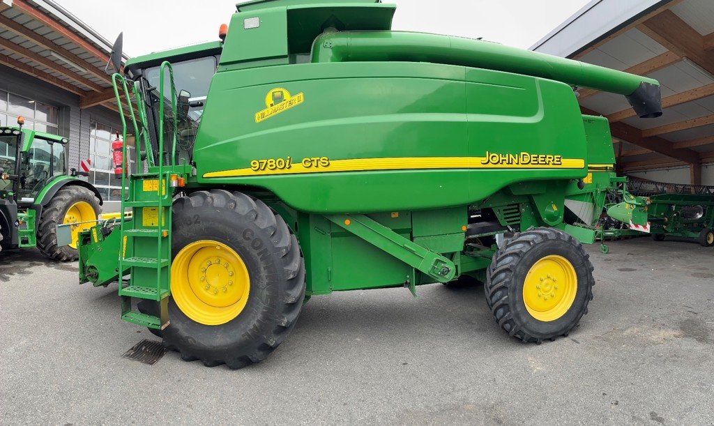 Mähdrescher tip John Deere 9780i CTS, Gebrauchtmaschine in Regensdorf (Poză 9)