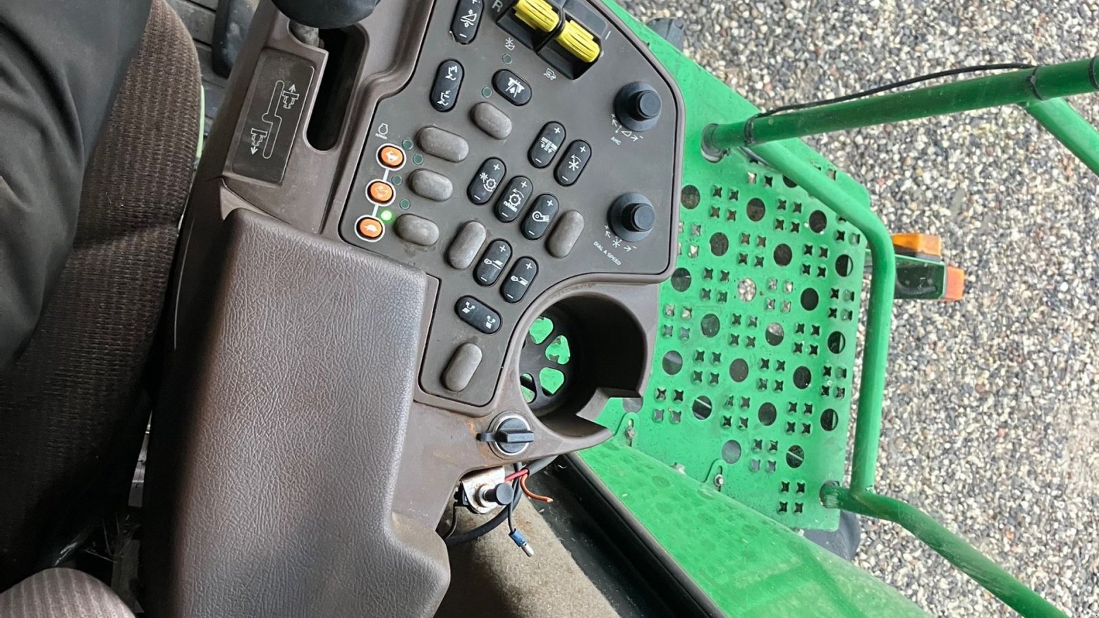 Mähdrescher del tipo John Deere 9880 STS, Gebrauchtmaschine In Thorsø (Immagine 13)