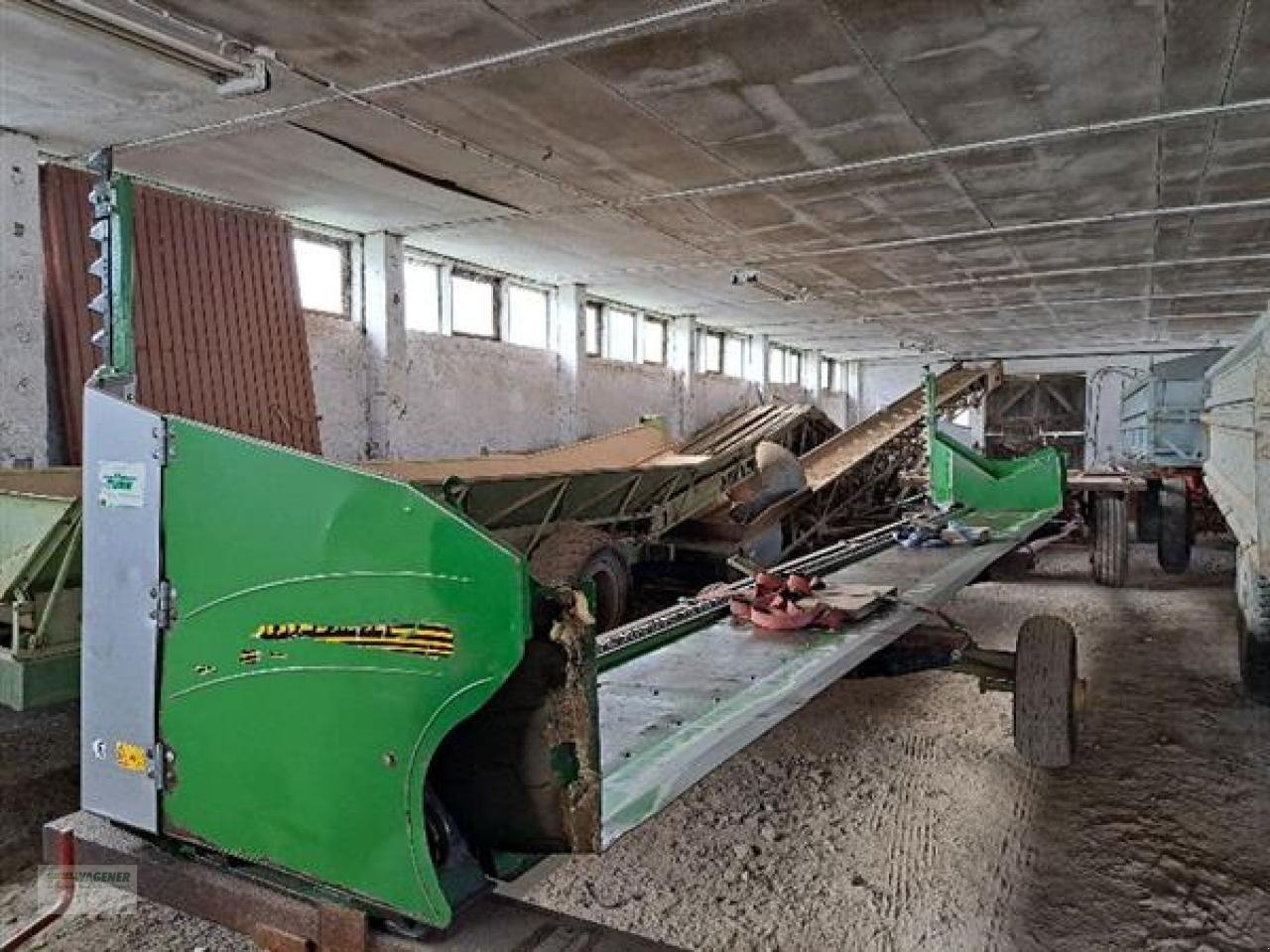 Mähdrescher of the type John Deere 9880i STS, Gebrauchtmaschine in Bad Wildungen - Wega (Picture 4)