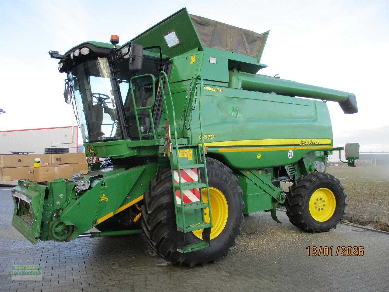 Mähdrescher del tipo John Deere C 670 HM Allrad, Gebrauchtmaschine In Büren (Immagine 2)