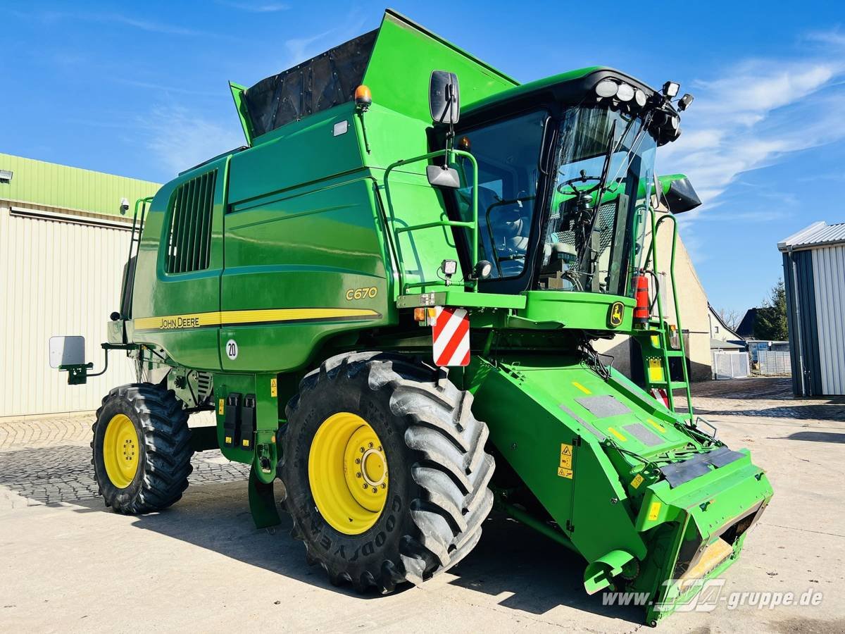 Mähdrescher du type John Deere C670, Gebrauchtmaschine en Sülzetal OT Altenweddingen (Photo 4)