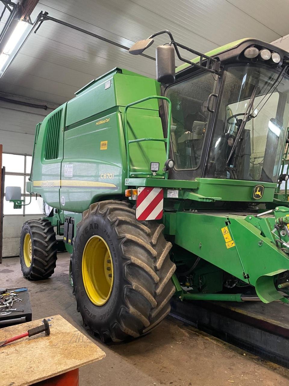 Mähdrescher del tipo John Deere C670i HM, Gebrauchtmaschine en Zweibrücken (Imagen 2)