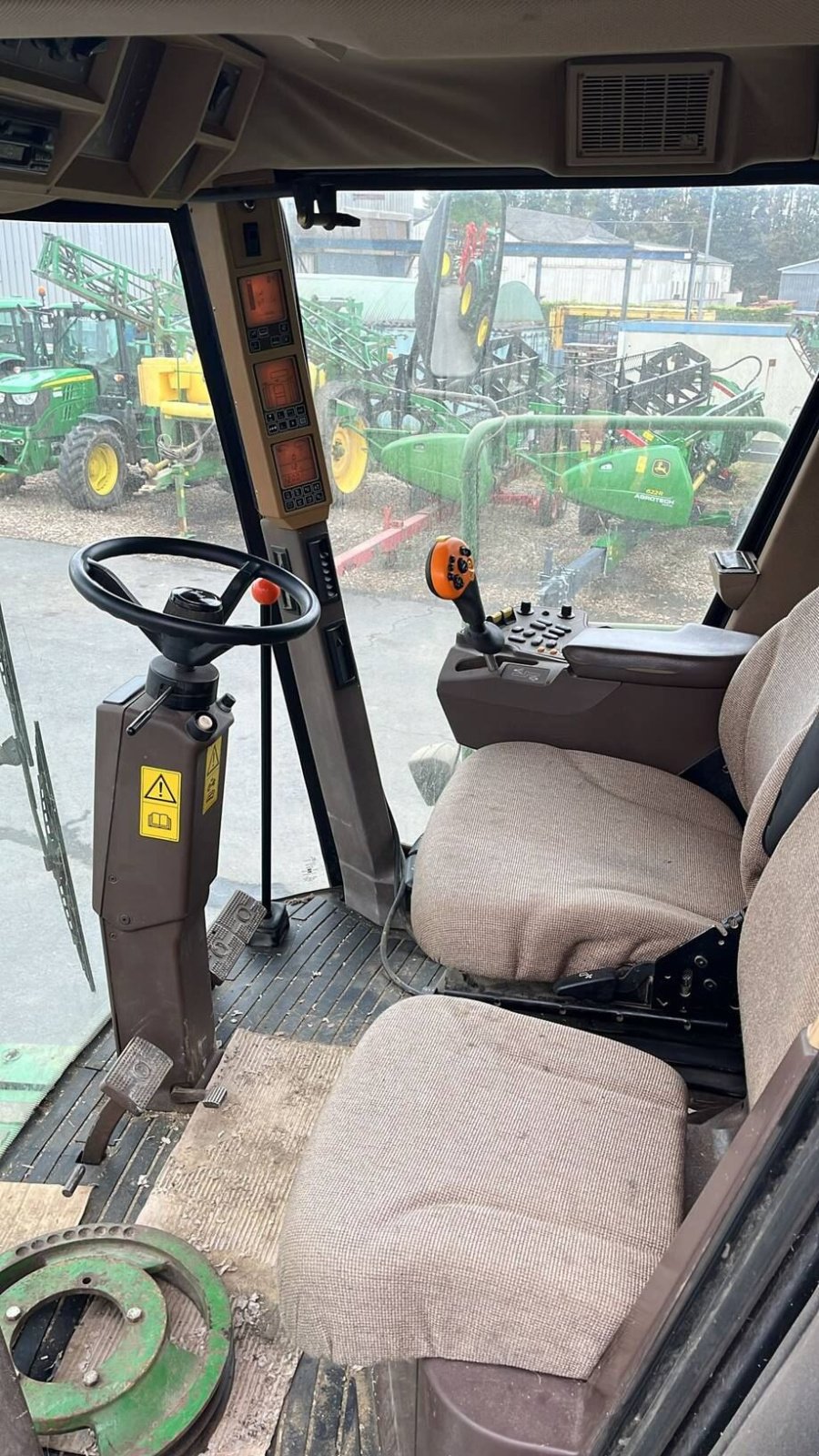 Mähdrescher del tipo John Deere CTS, Gebrauchtmaschine In BOSC LE HARD (Immagine 5)