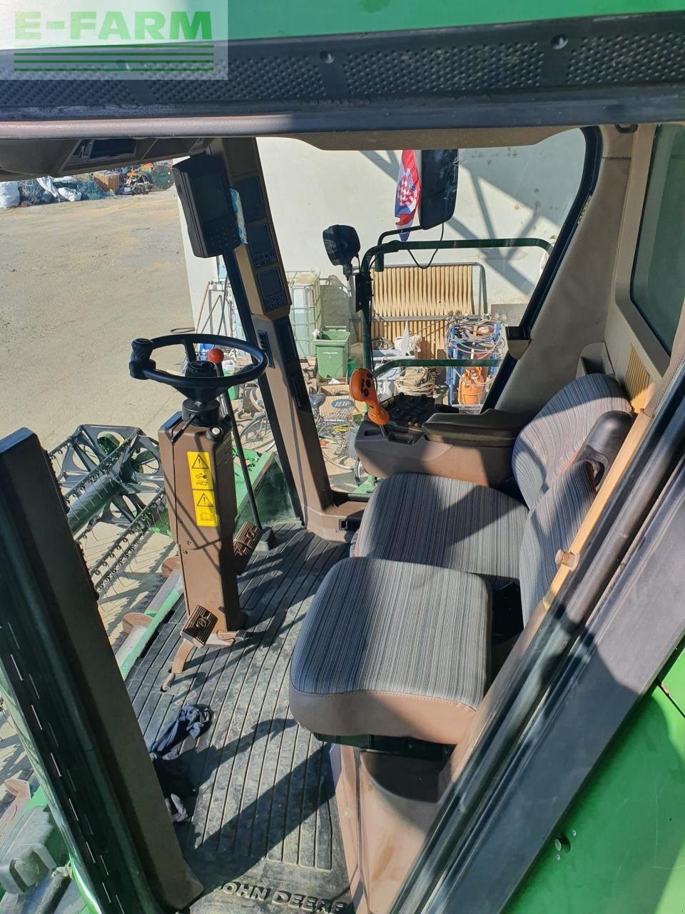 Mähdrescher Türe ait John Deere CTS, Gebrauchtmaschine içinde OSIJEK (resim 4)