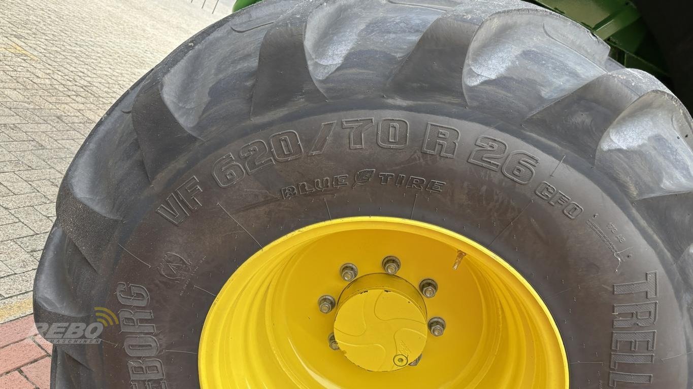 Mähdrescher typu John Deere MÄHDRESCHER T5700 MY25, Gebrauchtmaschine v Visbek/Rechterfeld (Obrázek 12)