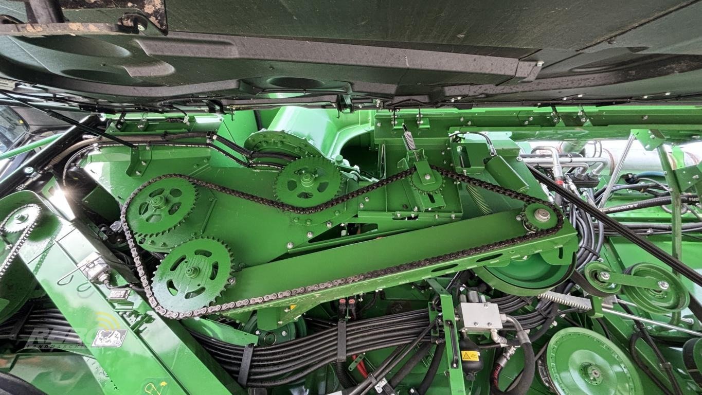 Mähdrescher typu John Deere MÄHDRESCHER T5700 MY25, Gebrauchtmaschine v Visbek/Rechterfeld (Obrázek 17)