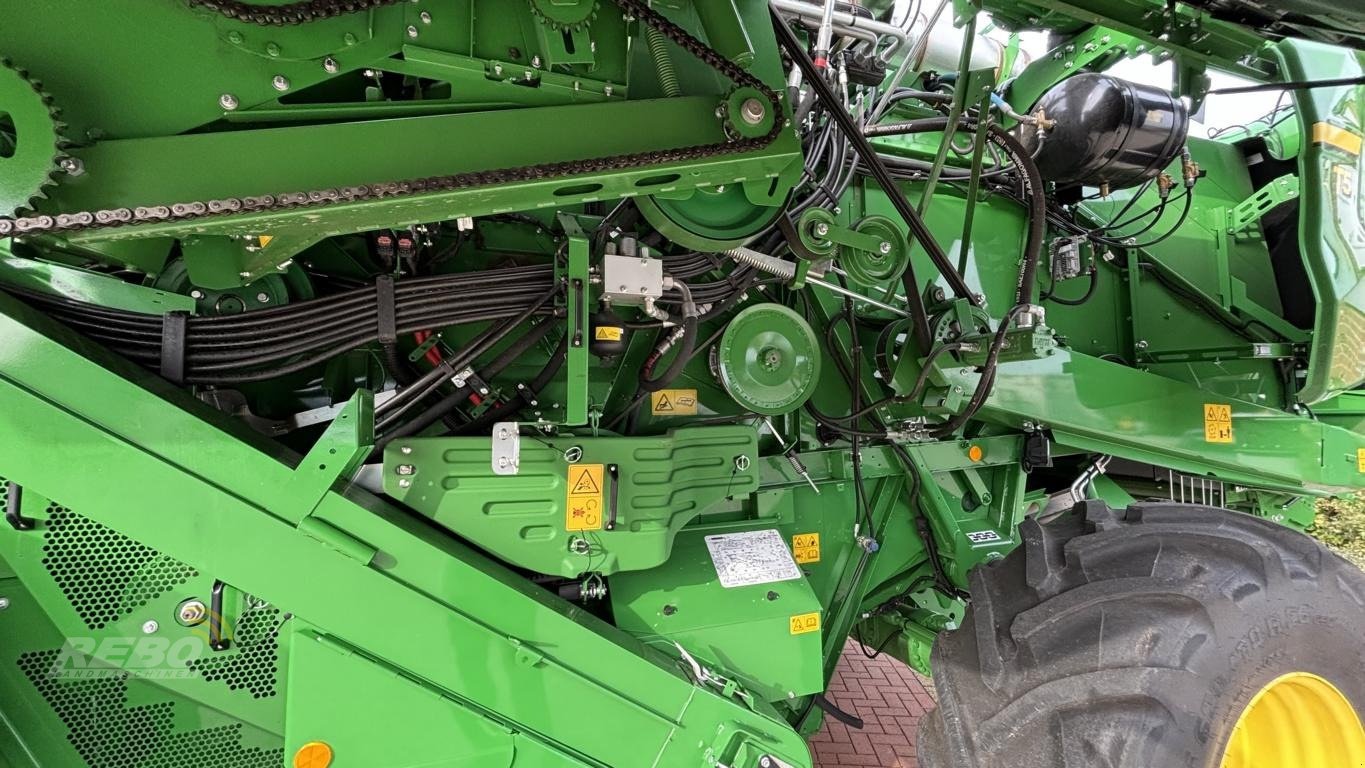 Mähdrescher typu John Deere MÄHDRESCHER T5700 MY25, Gebrauchtmaschine v Visbek/Rechterfeld (Obrázek 18)