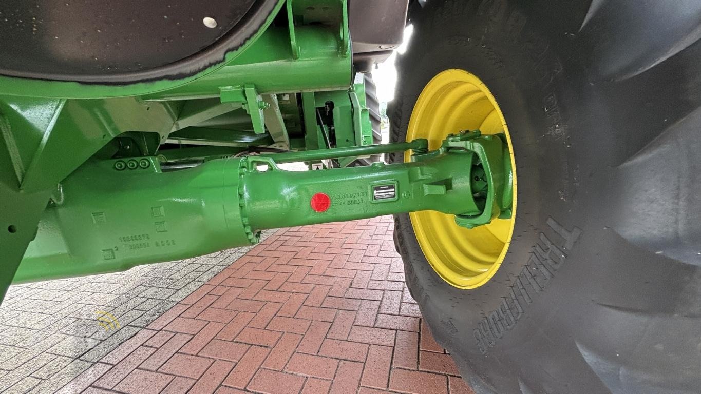 Mähdrescher typu John Deere MÄHDRESCHER T5700 MY25, Gebrauchtmaschine v Visbek/Rechterfeld (Obrázek 23)