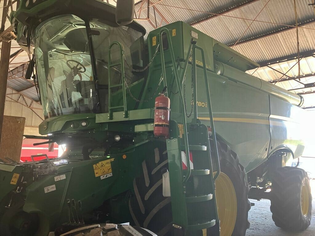 Mähdrescher Türe ait John Deere MB JD S780I, Gebrauchtmaschine içinde VAROIS & CHAIGNOT (resim 1)