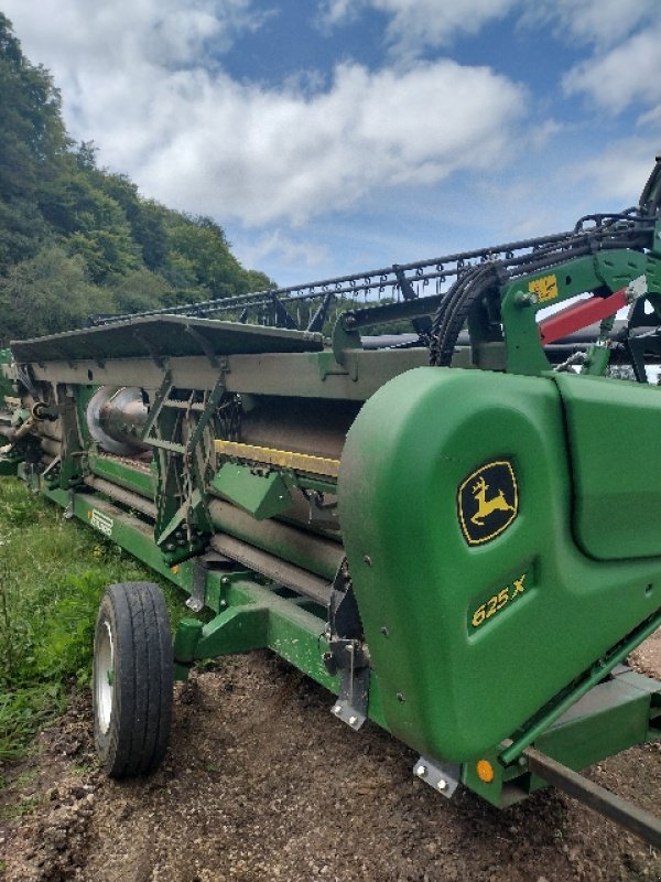 Mähdrescher typu John Deere S 670, Gebrauchtmaschine w CHAUMONT (Zdjęcie 8)