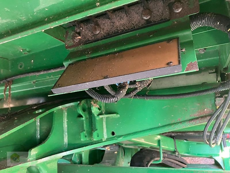 Mähdrescher tip John Deere S 680 i HM *Allrad*, Gebrauchtmaschine in Salsitz (Poză 8)