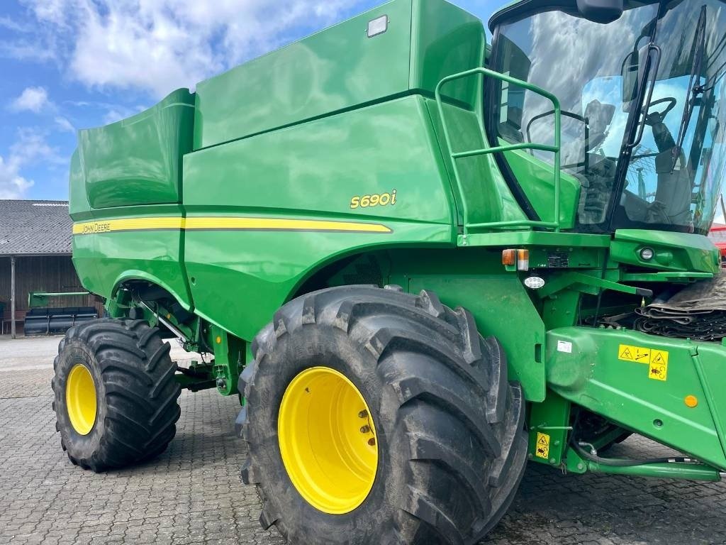 Mähdrescher of the type John Deere S 690 i, Gebrauchtmaschine in Vinderup (Picture 5)