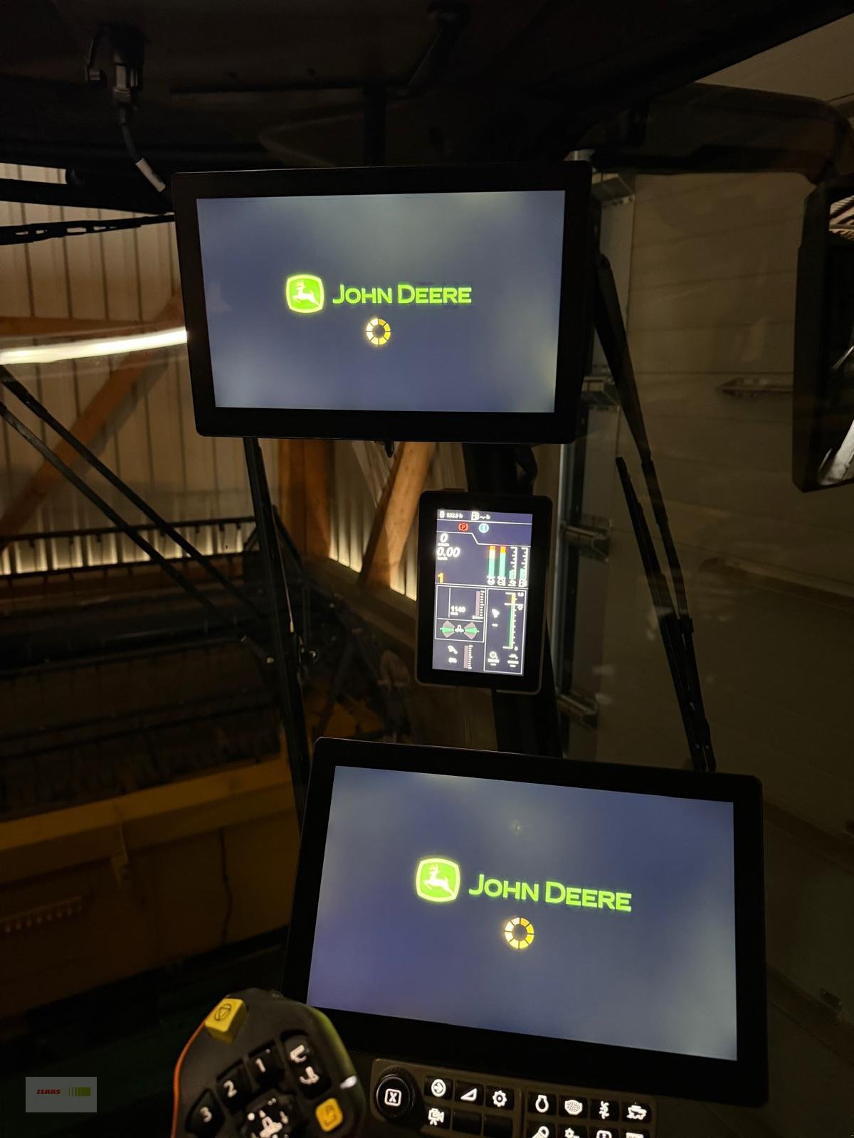 Mähdrescher typu John Deere S 7 800, Gebrauchtmaschine v Mengkofen (Obrázek 11)