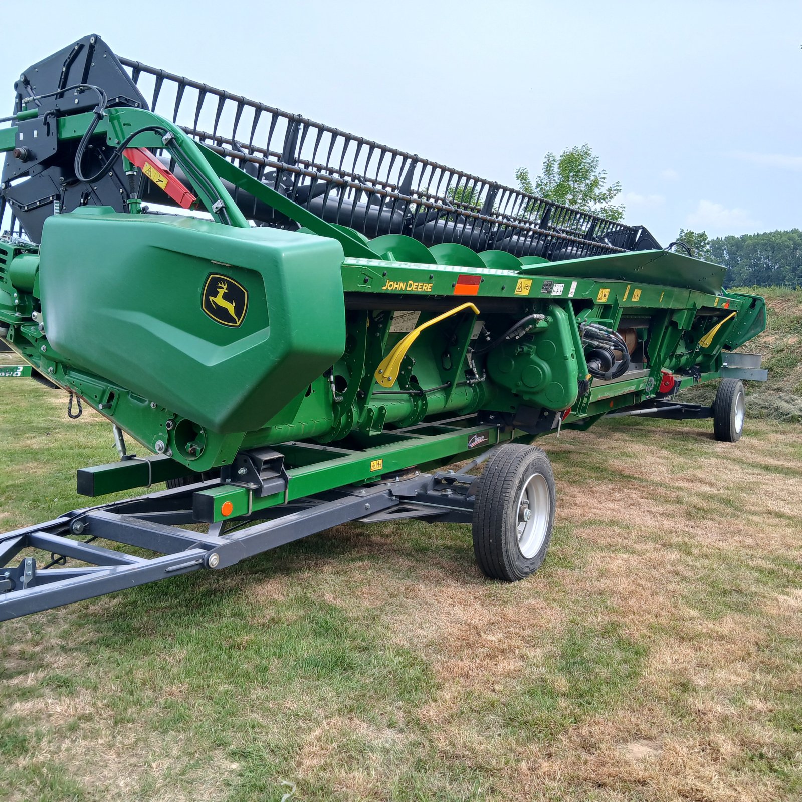 Mähdrescher of the type John Deere S 780 i, Gebrauchtmaschine in HERLIN LE SEC (Picture 6)