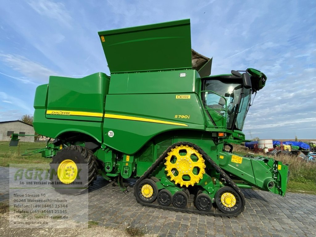 Mähdrescher типа John Deere S 790 i, Gebrauchtmaschine в Weißenschirmbach (Фотография 4)
