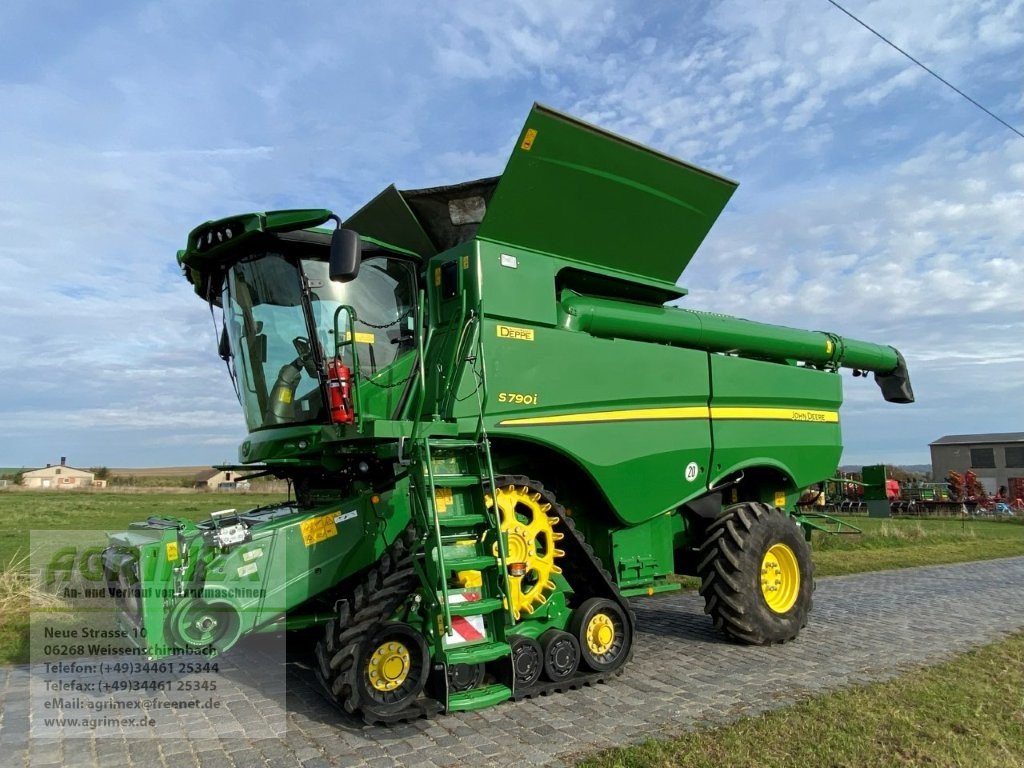 Mähdrescher типа John Deere S 790 i, Gebrauchtmaschine в Weißenschirmbach (Фотография 1)