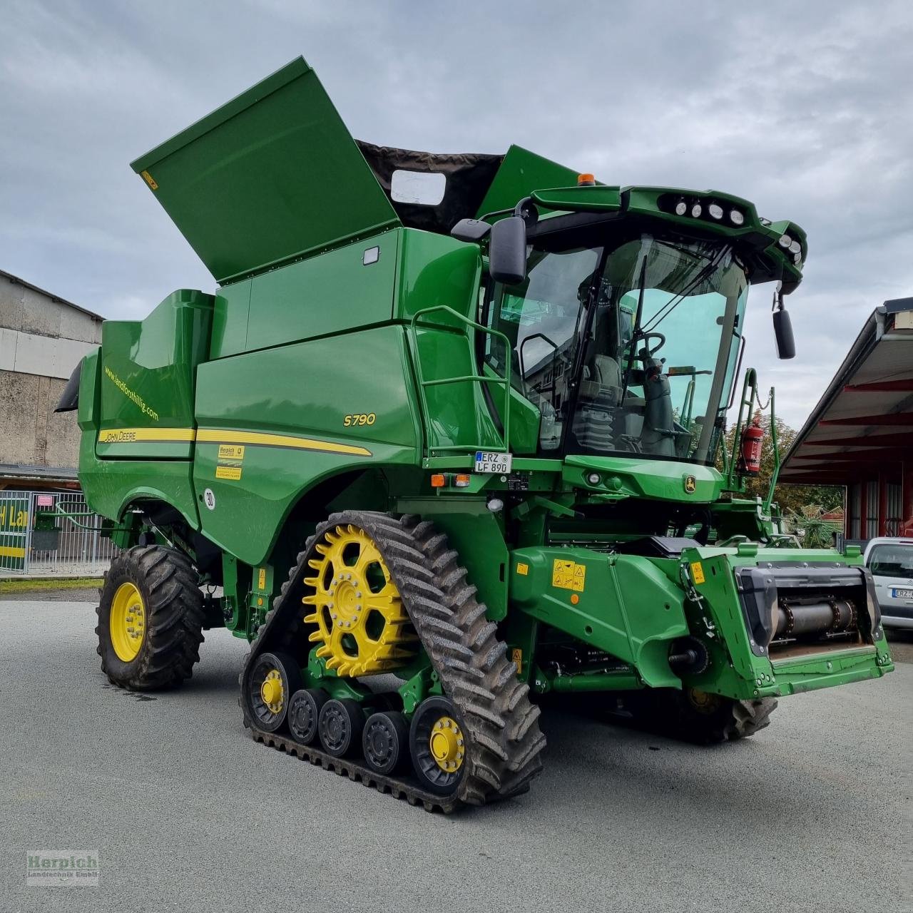 Mähdrescher of the type John Deere S 790 mit HDX 35, Gebrauchtmaschine in Drebach (Picture 2)