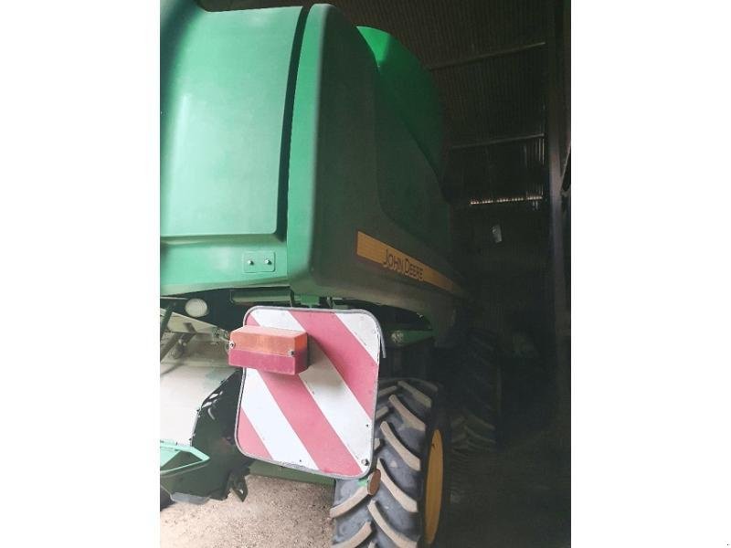 Mähdrescher del tipo John Deere S560i, Gebrauchtmaschine en PITHIVIERS Cedex (Imagen 4)