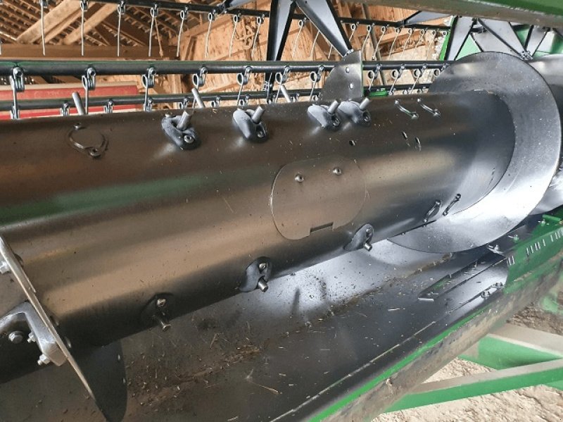 Mähdrescher del tipo John Deere S560i, Gebrauchtmaschine en PITHIVIERS Cedex (Imagen 9)