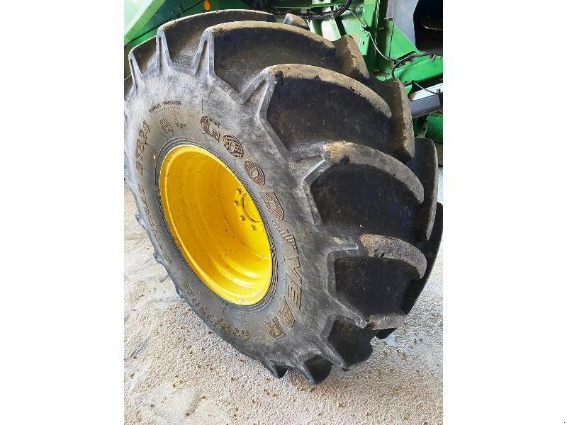 Mähdrescher tipa John Deere S660, Gebrauchtmaschine u SAINT-GERMAIN DU PUY (Slika 5)