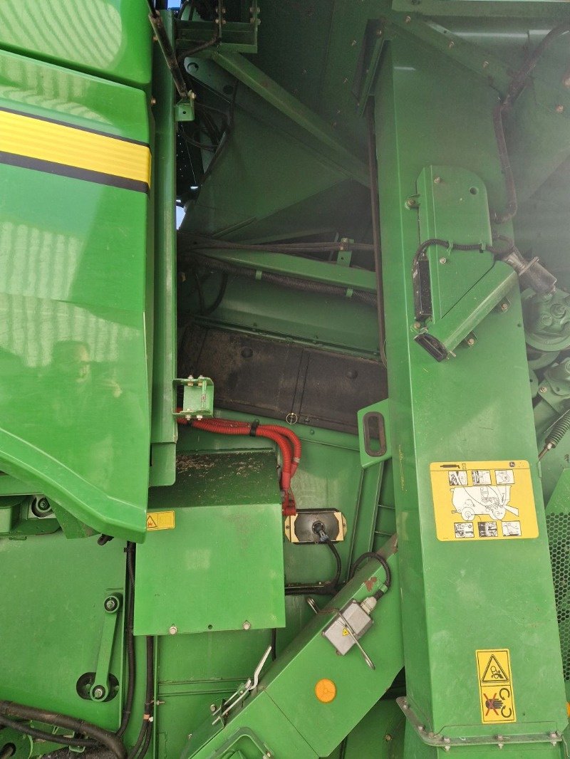 Mähdrescher del tipo John Deere S670 MY12, Gebrauchtmaschine en Neubrandenburg (Imagen 14)