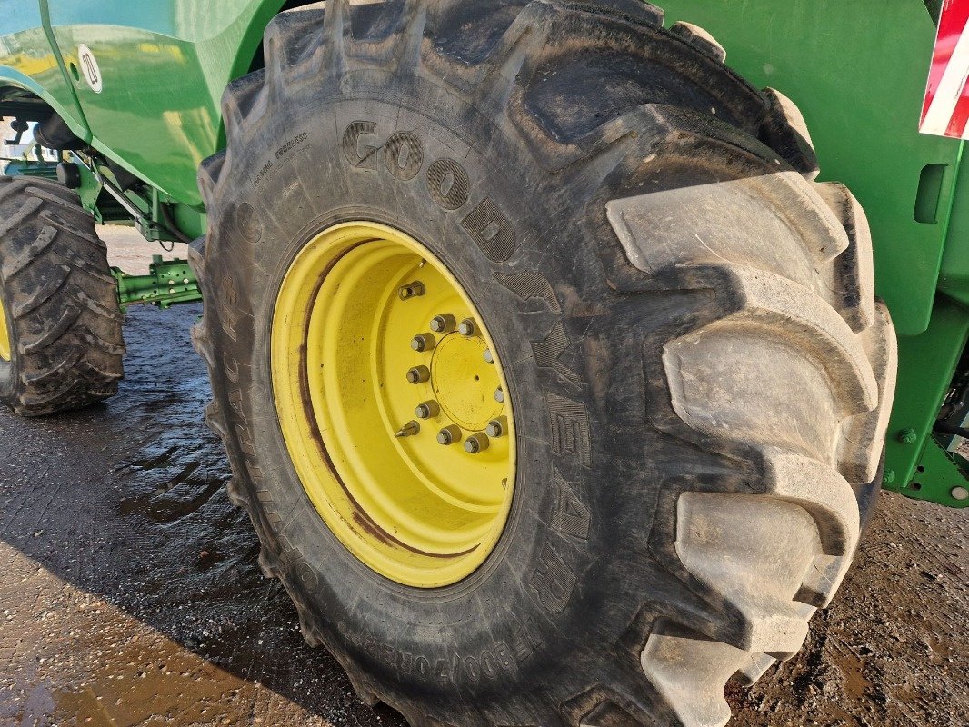 Mähdrescher tip John Deere S670 MY12, Gebrauchtmaschine in Neubrandenburg (Poză 12)