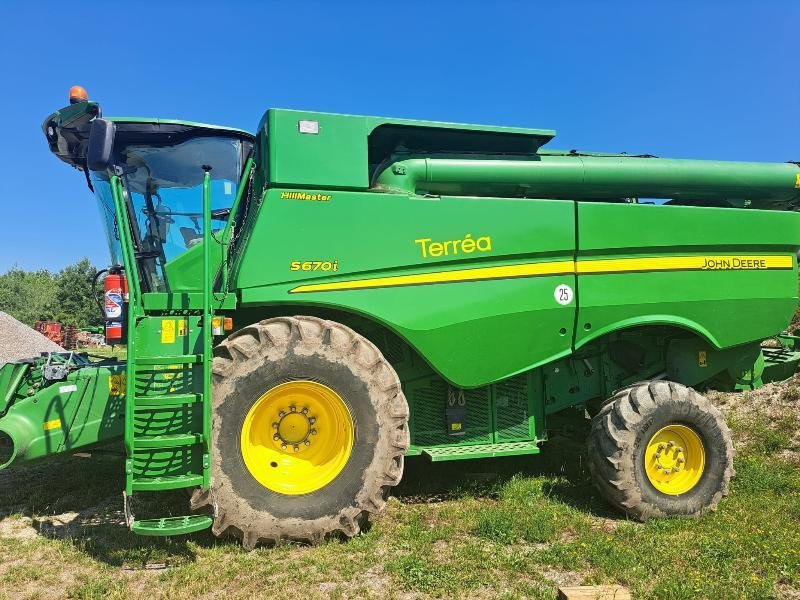 Mähdrescher tip John Deere S670HM, Gebrauchtmaschine in CORNY MACHEROMENIL (Poză 2)