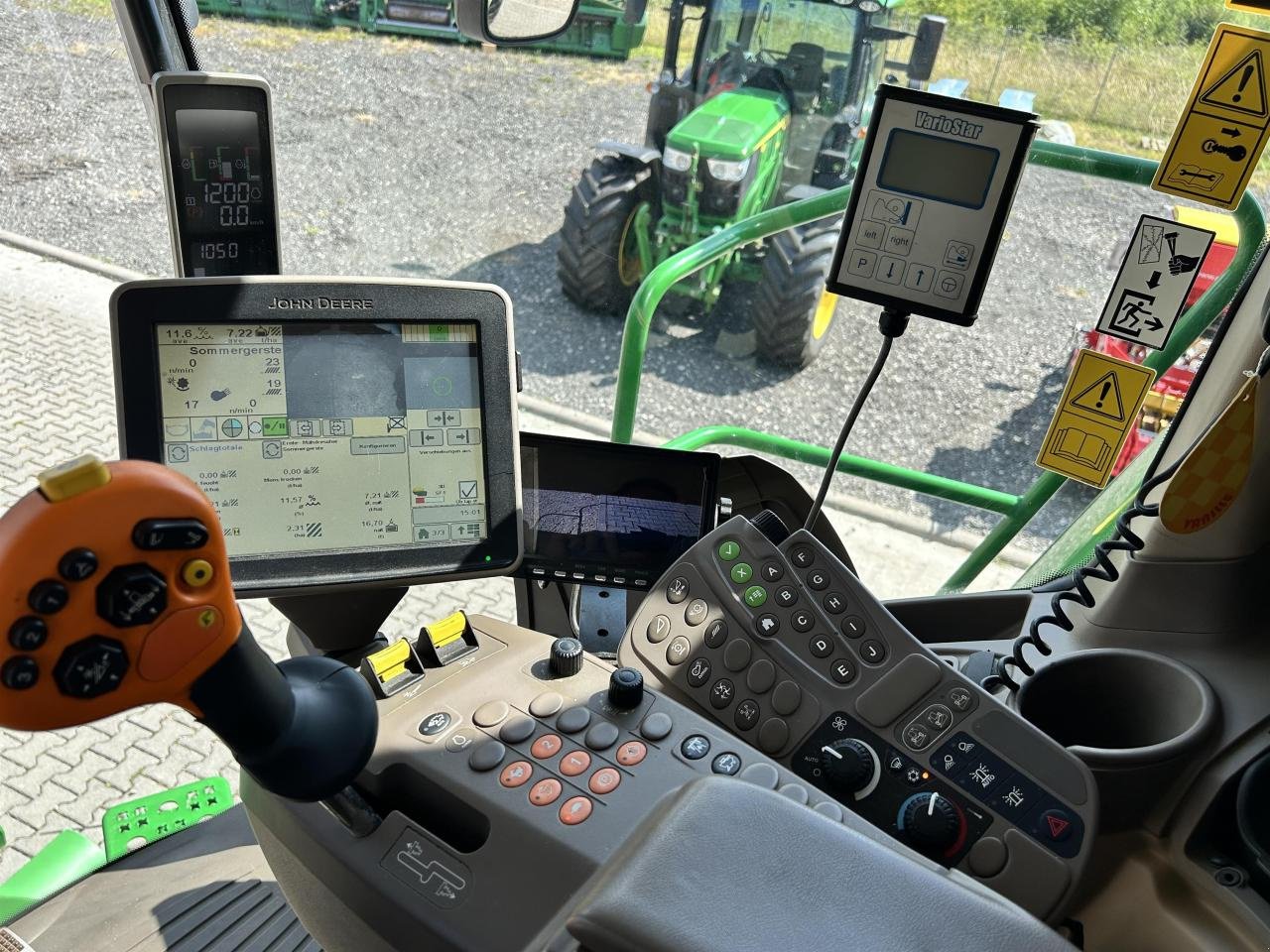 Mähdrescher des Typs John Deere S680 HM mit Geringhoff 630 VarioStar, Gebrauchtmaschine in Zweibrücken (Bild 9)