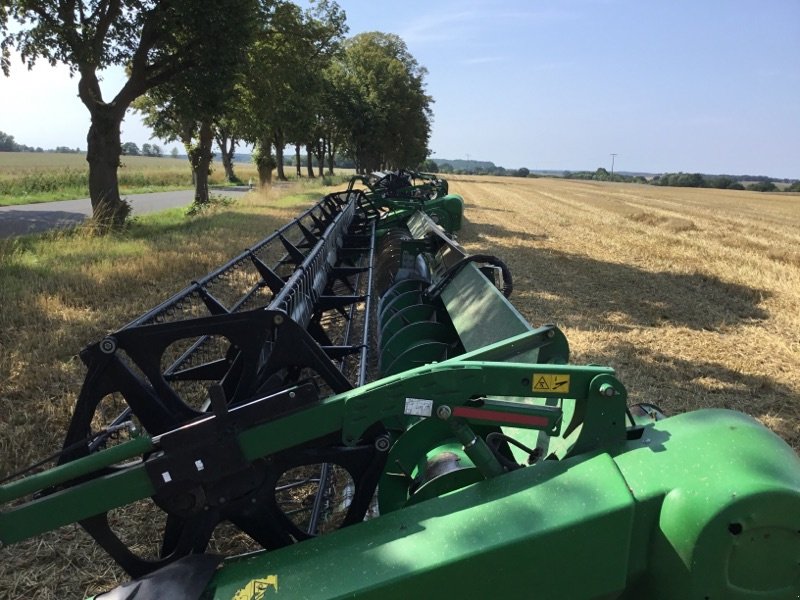Mähdrescher du type John Deere S685i MY16 ProD 20, Gebrauchtmaschine en Neubrandenburg (Photo 21)