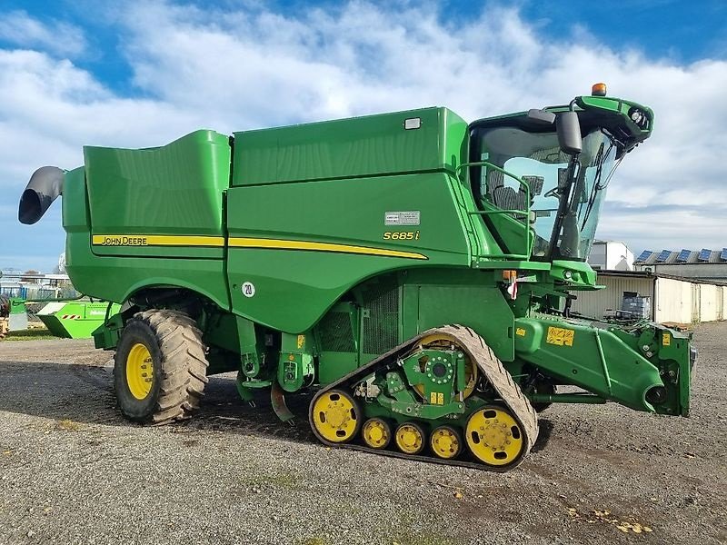 Mähdrescher typu John Deere S685S Premium  NY PRIS!!! Bæltemaskine. Incl. Skærebord og vogn., Gebrauchtmaschine v Kolding (Obrázek 2)