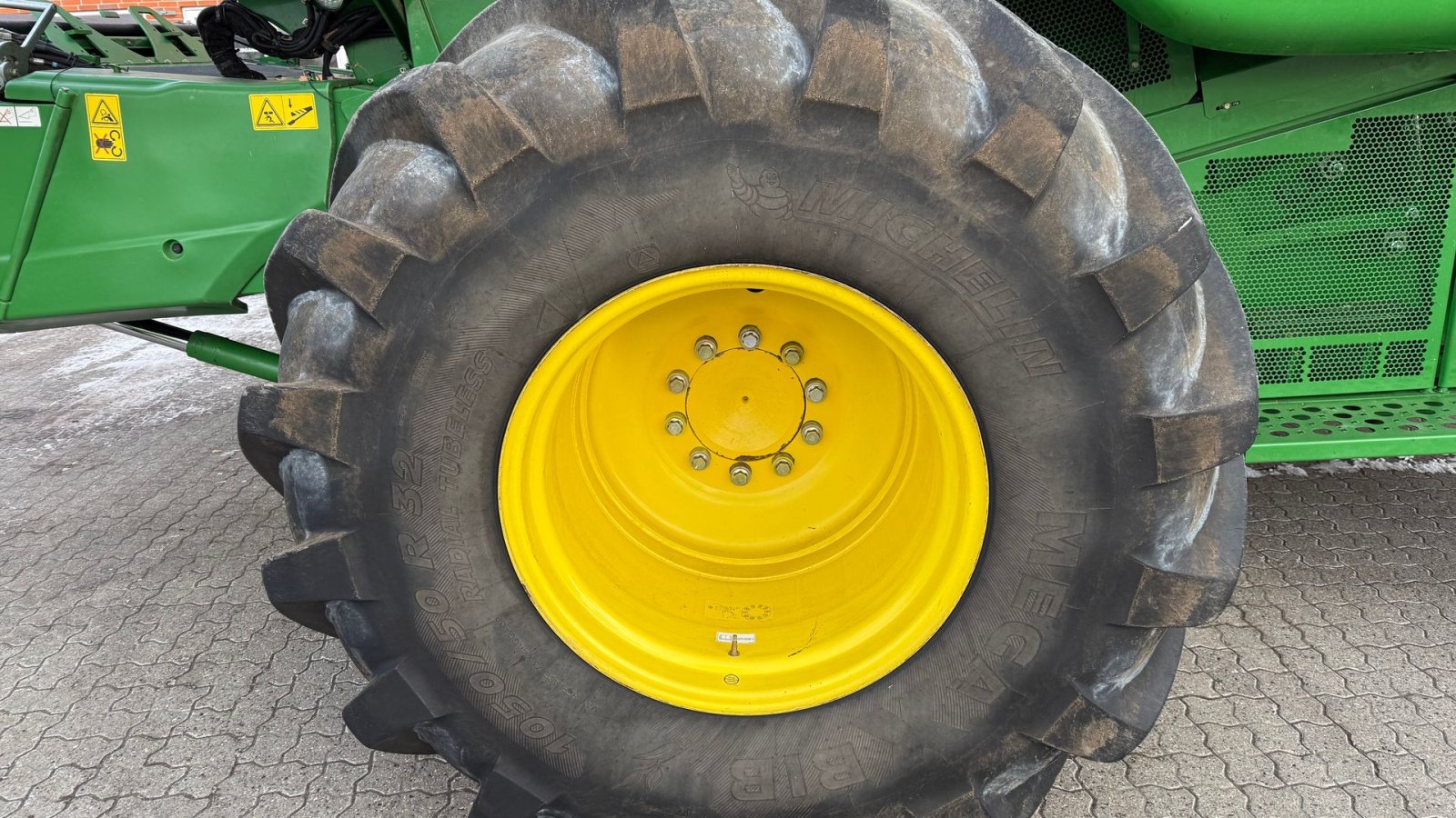 Mähdrescher του τύπου John Deere S690 + 30” 630R skærebord, Gebrauchtmaschine σε Gjerlev J. (Φωτογραφία 10)
