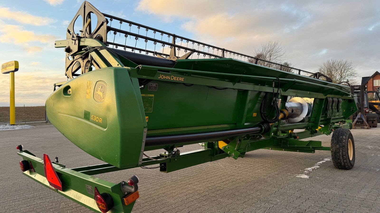 Mähdrescher van het type John Deere S690 + 30” 630R skærebord, Gebrauchtmaschine in Gjerlev J. (Foto 22)